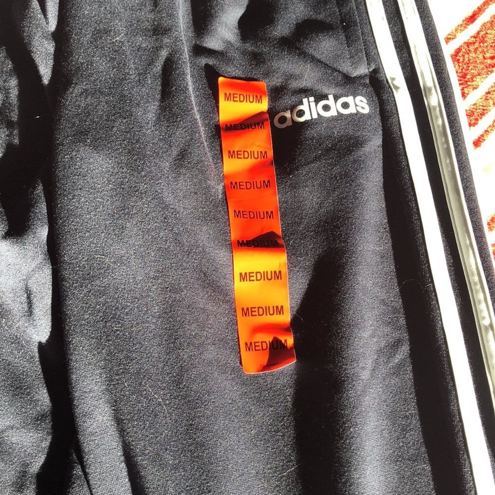 Adidas men’s work out black tapered leg pants NWT - Picture 2 of 7